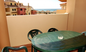 Magnífico apartamento con dos dormitorios y terraza con vistas en Zahara de los Atunes Zahara de los Atunes