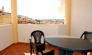 Bonito apartamento de dos dormitorios y terraza con vistas al mar en Zahara de los Atunes Zahara de los Atunes
